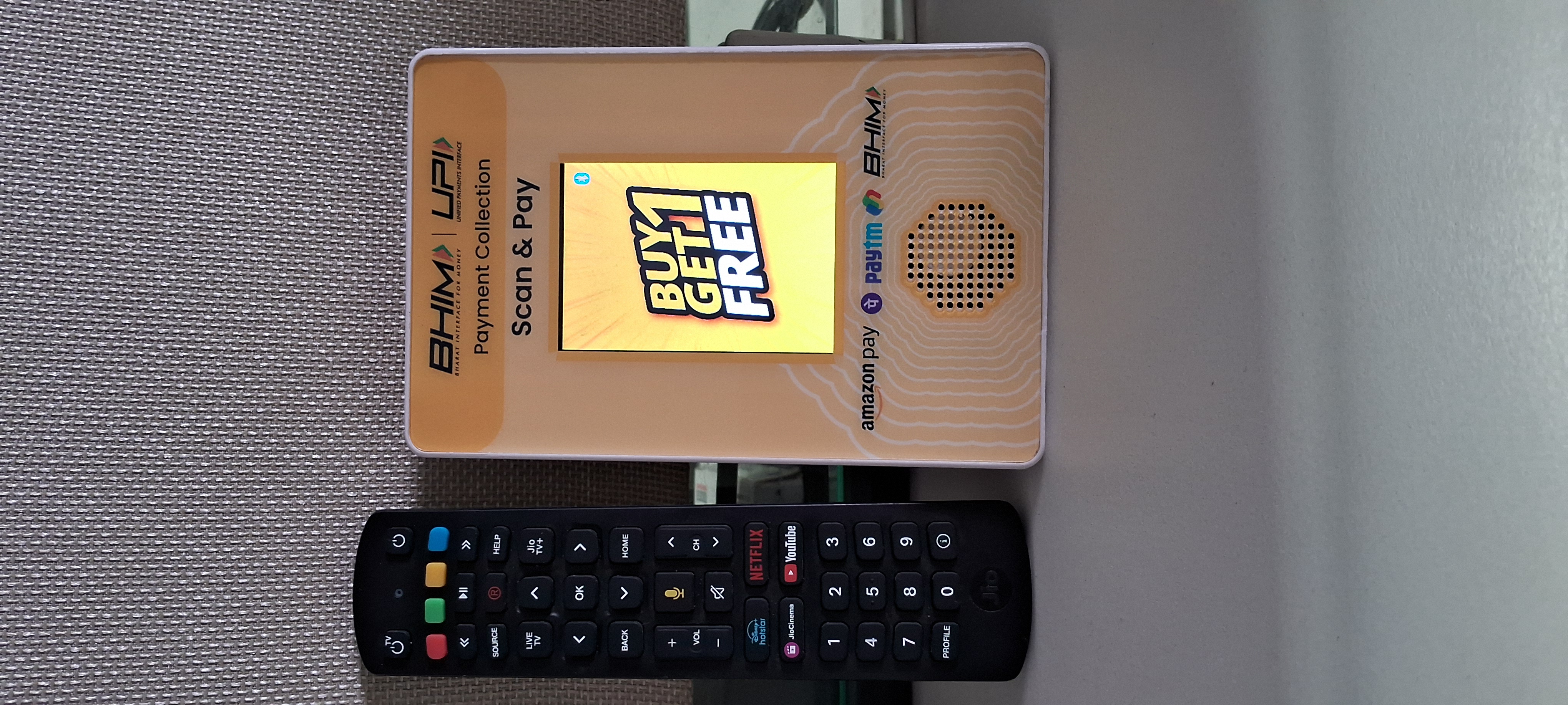 Soundbox with dynamic QR and promotional image slideshow support DQR-222
